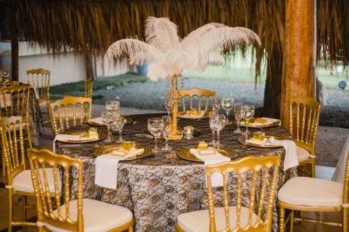 Decoración de mesa tipo gatsby - Finca Hotel Yerbabuena